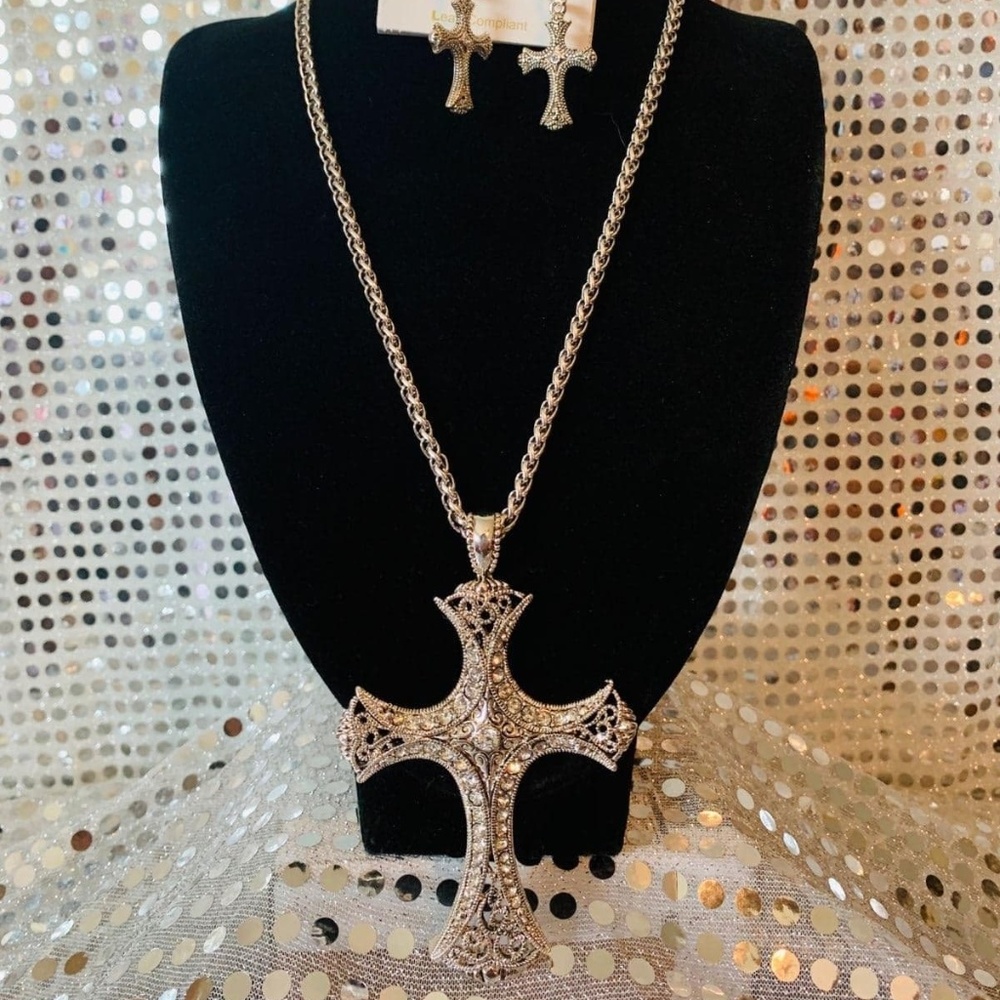 Women's Jewelry